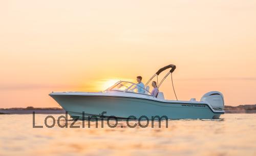 Grady White Freedom 215 opinie i specyfikacja